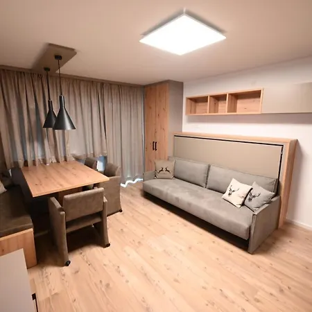 Penthouse 82 By Four Seasons Apartments Διαμέρισμα Kaprun